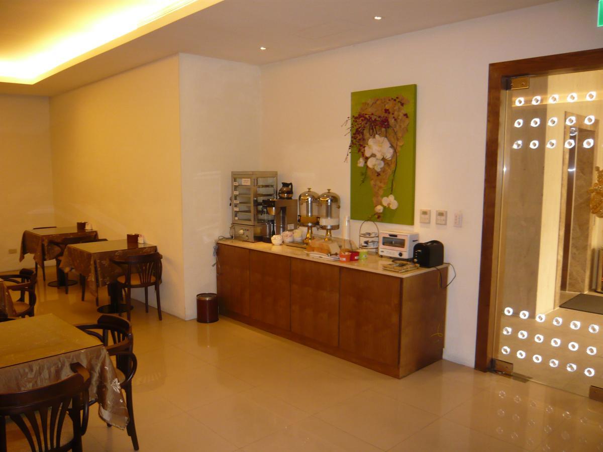 Lanshy Motel Тайчжун Екстер'єр фото